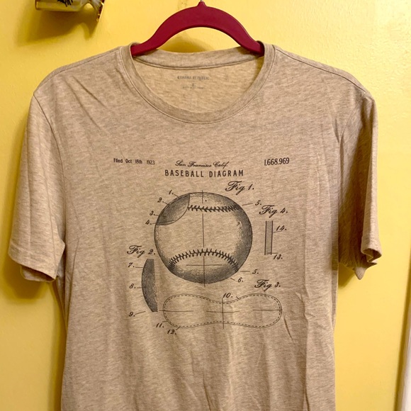 Banana Republic Graphic Tee
